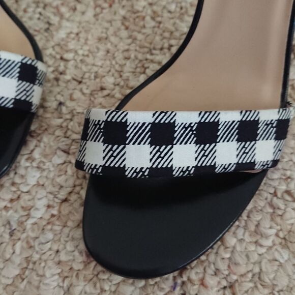 Diane Von Furstenberg Vera Double Buckle Sandal in Black & White size 7.5 - Picture 6 of 10